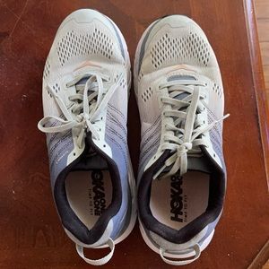 Women’s Hoka Size 9